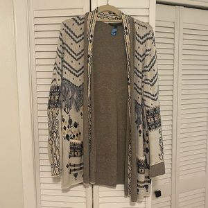 BCBG MAXAZRIA blue and white cardigan